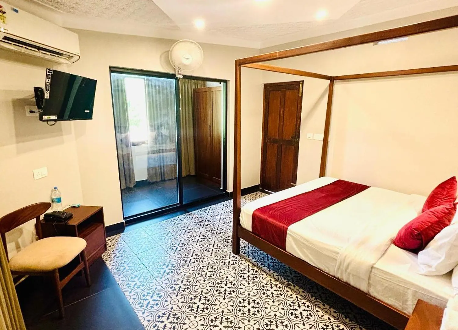 Icon Riverside Resort Kalpatta