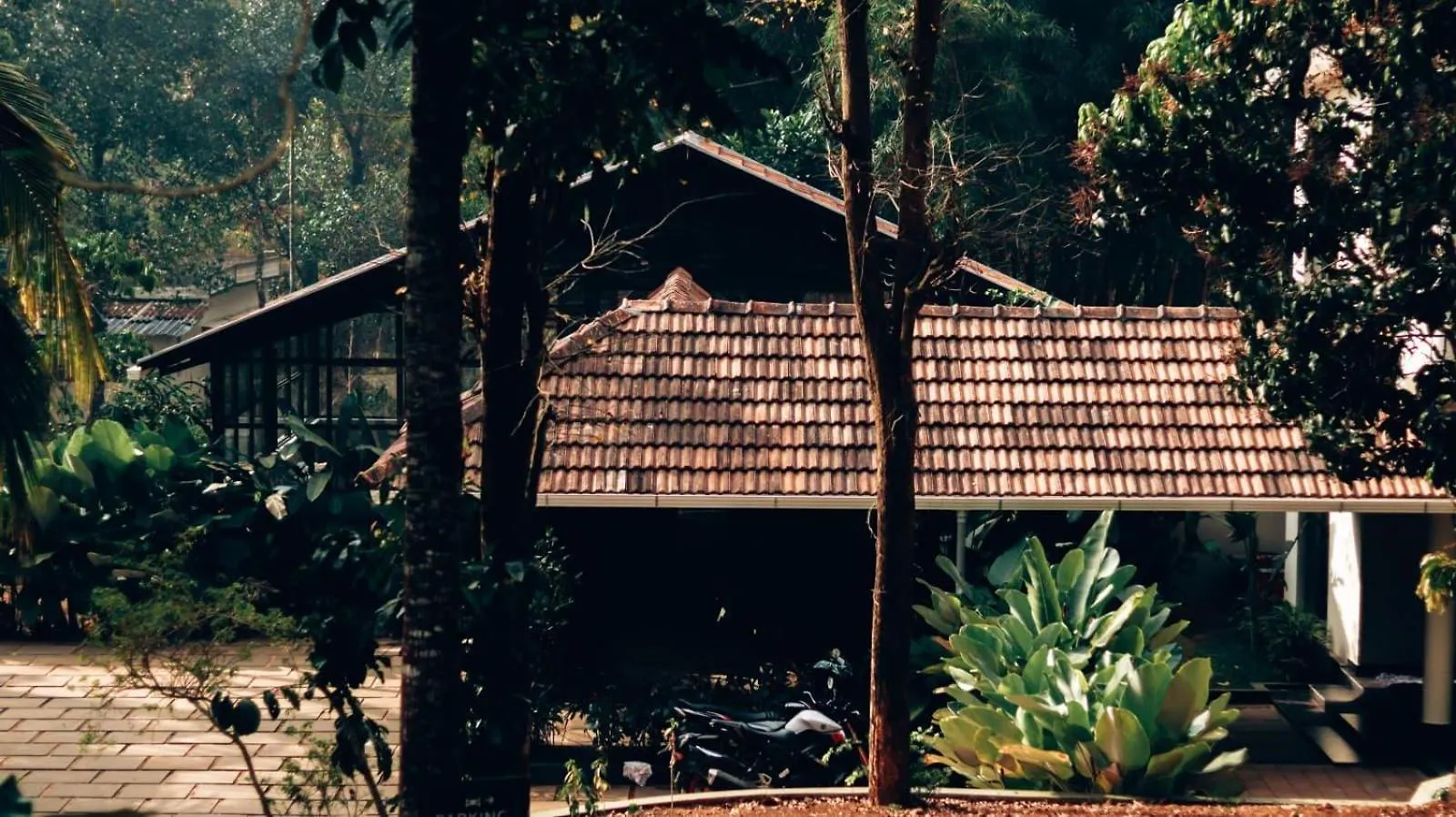 Icon Riverside Resort Kalpatta Indie